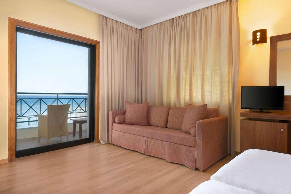 Hotel Ramada By Wyndham, Athens Club Attica Riviera Néa Mákri Pokój zdjęcie