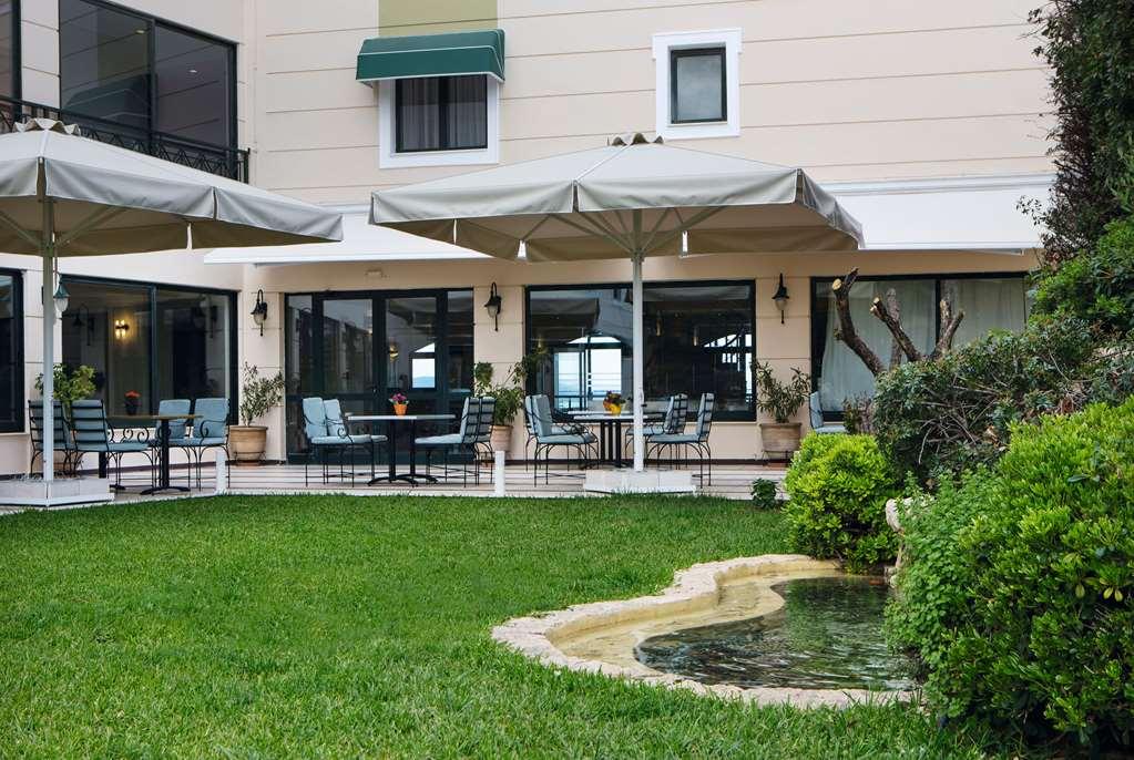Hotel Ramada By Wyndham, Athens Club Attica Riviera Néa Mákri Udogodnienia zdjęcie